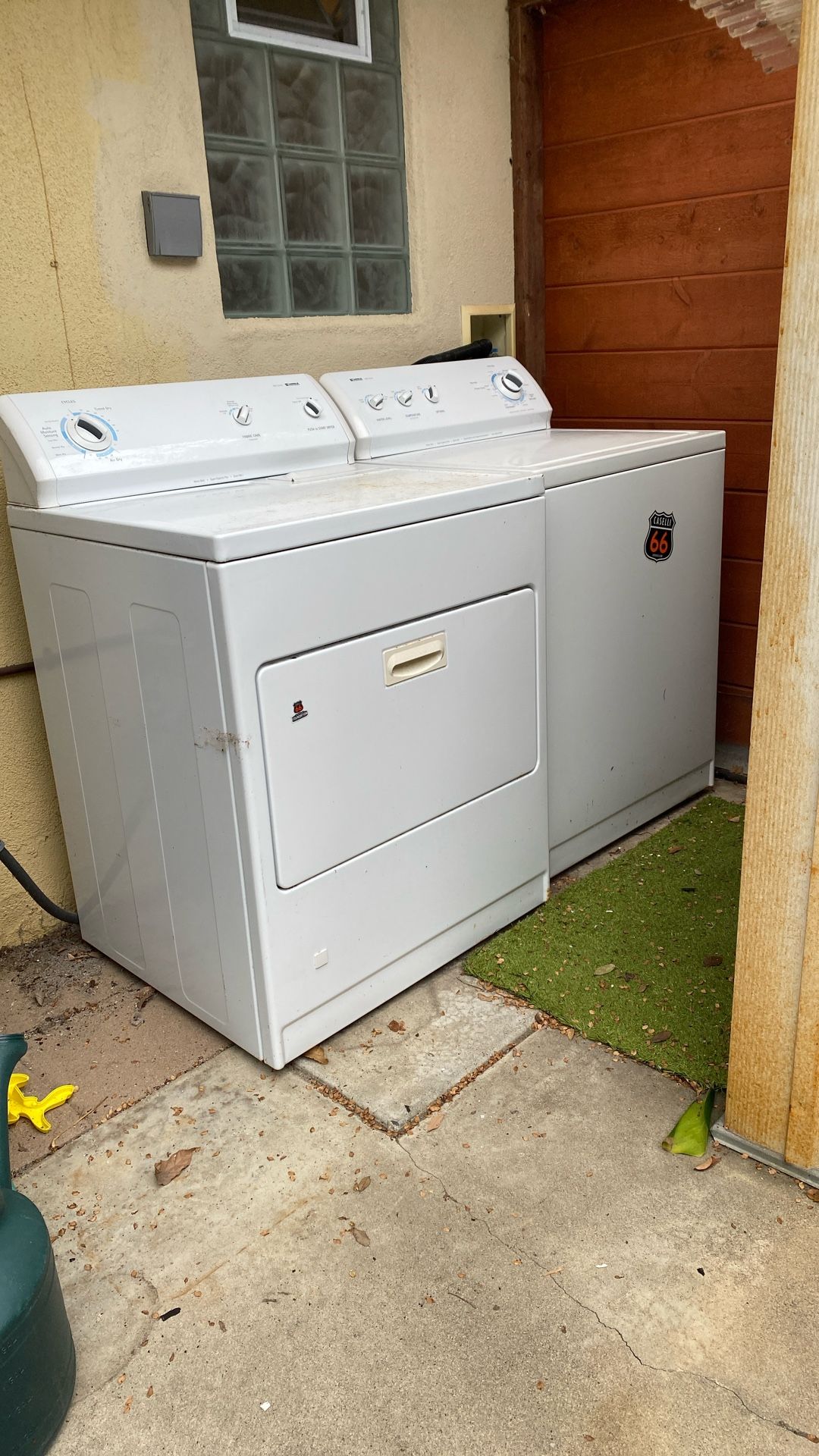 Washer and dryer set