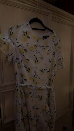 Banana Republic White Lemon Print Short Sleeve Dress