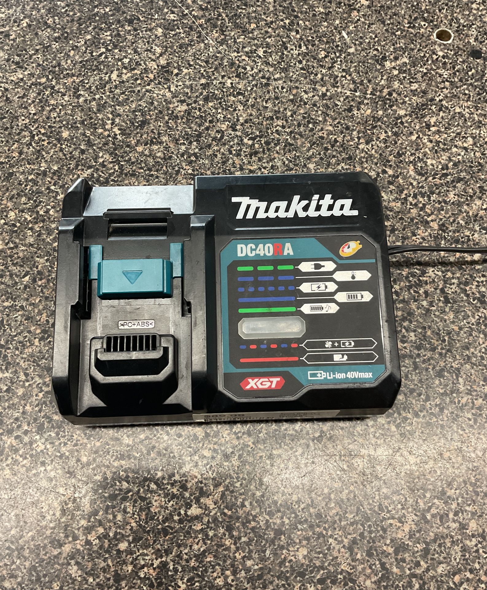 Makita 40v Max Battery Charger