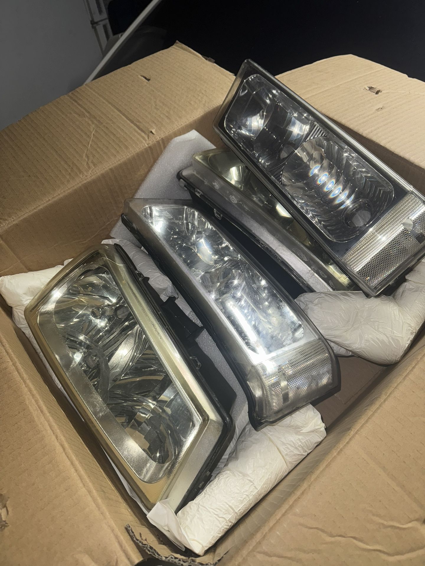 2003-2006 Silverado Headlights