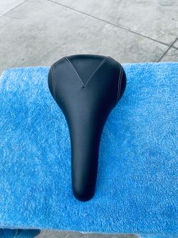 Bicycle seat