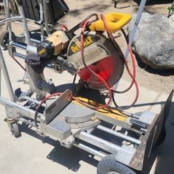 12in dewalt DW708 compound Sliding miter 