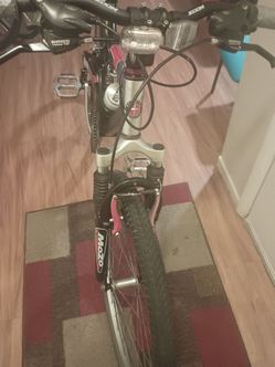Schwinn, model: 6061, black/red, Aluminum Trail, Tuned  Design, Alloy Tubing S-25, Shimano Equipped