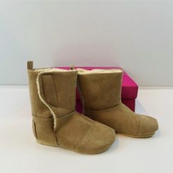 Brand New Toddler Girls Camel Colored Faux Fur Lined Boots