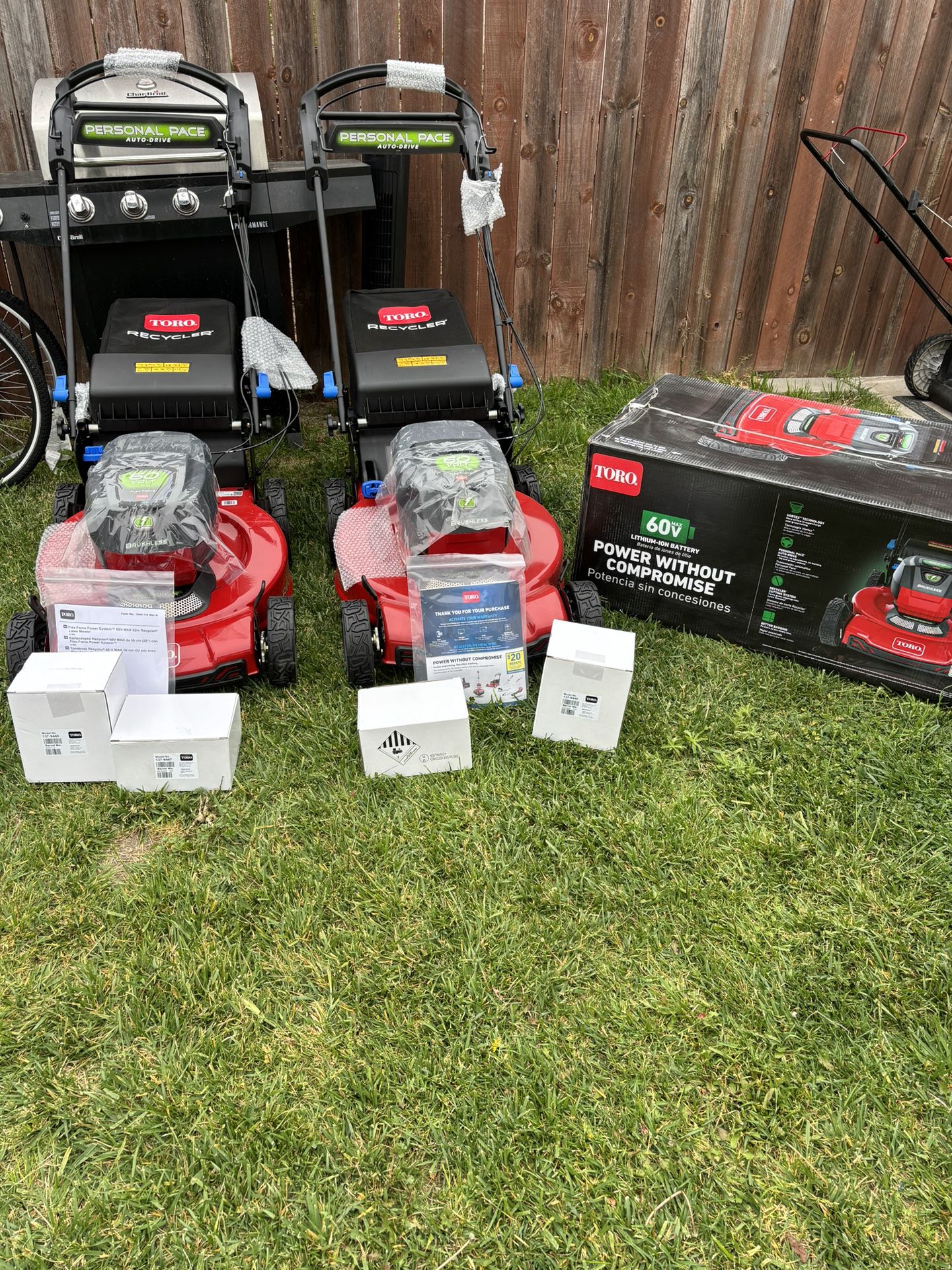 Toro Recycler 22 in. 60 V Battery Self-Propelled Lawn Mower Kit (Battery & Charger)