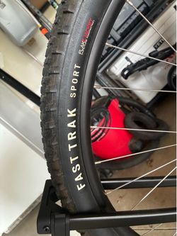 Specialized rockhopper hardtrail