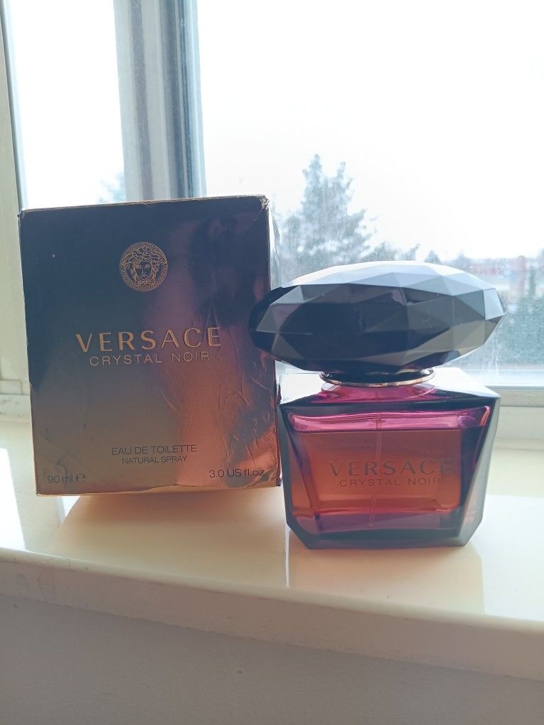 Versace Crystal Noir Purfume 3 Ounces