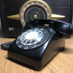 Old dial phone ☎️ as in pic 👍🏻