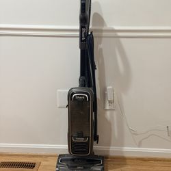 Shark Apex DuoClean Powered Lift-Away