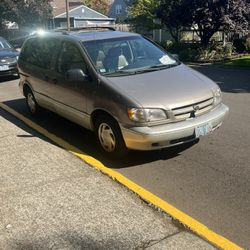1998 Toyota Sienna