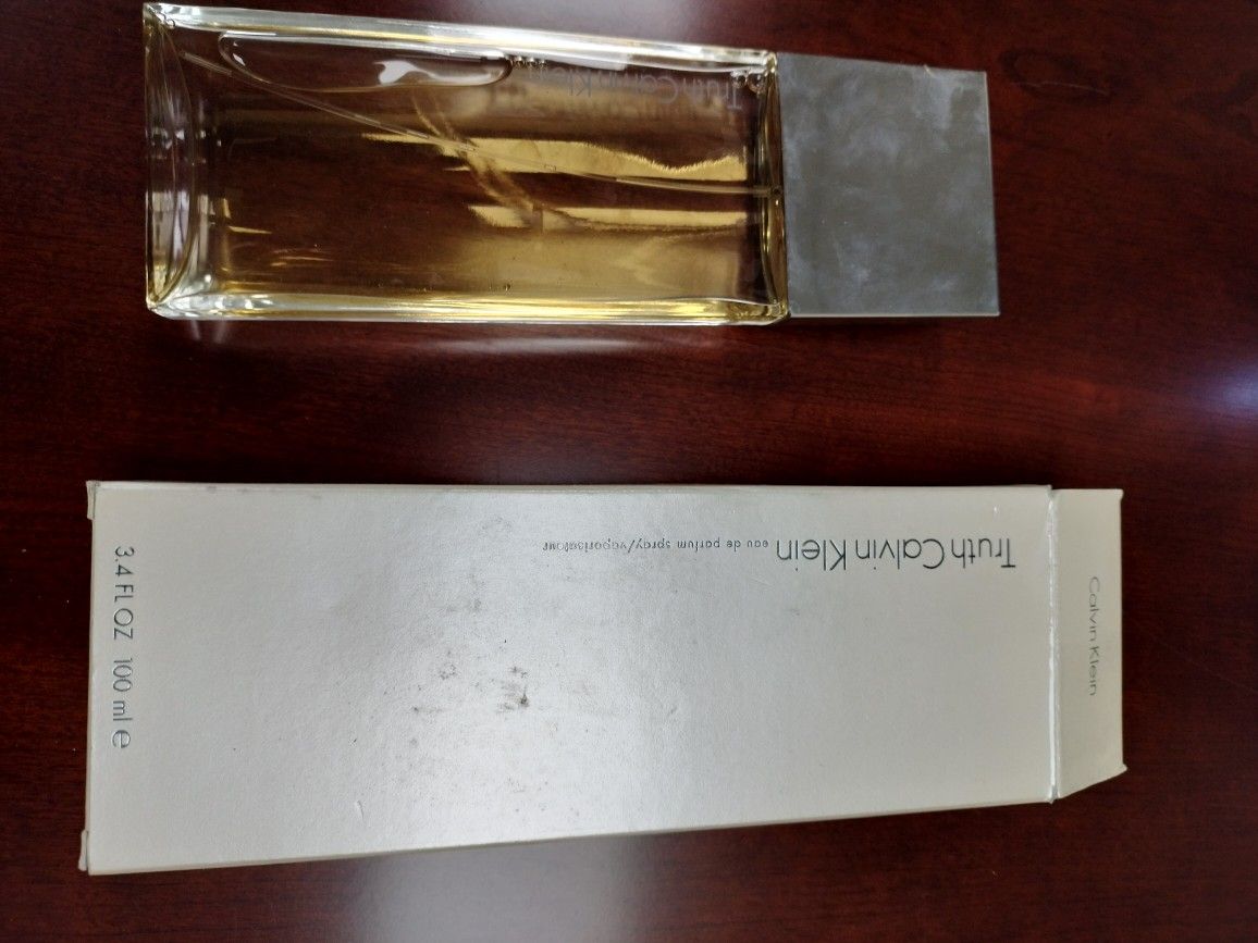 Calvin Klein Truth Perfume