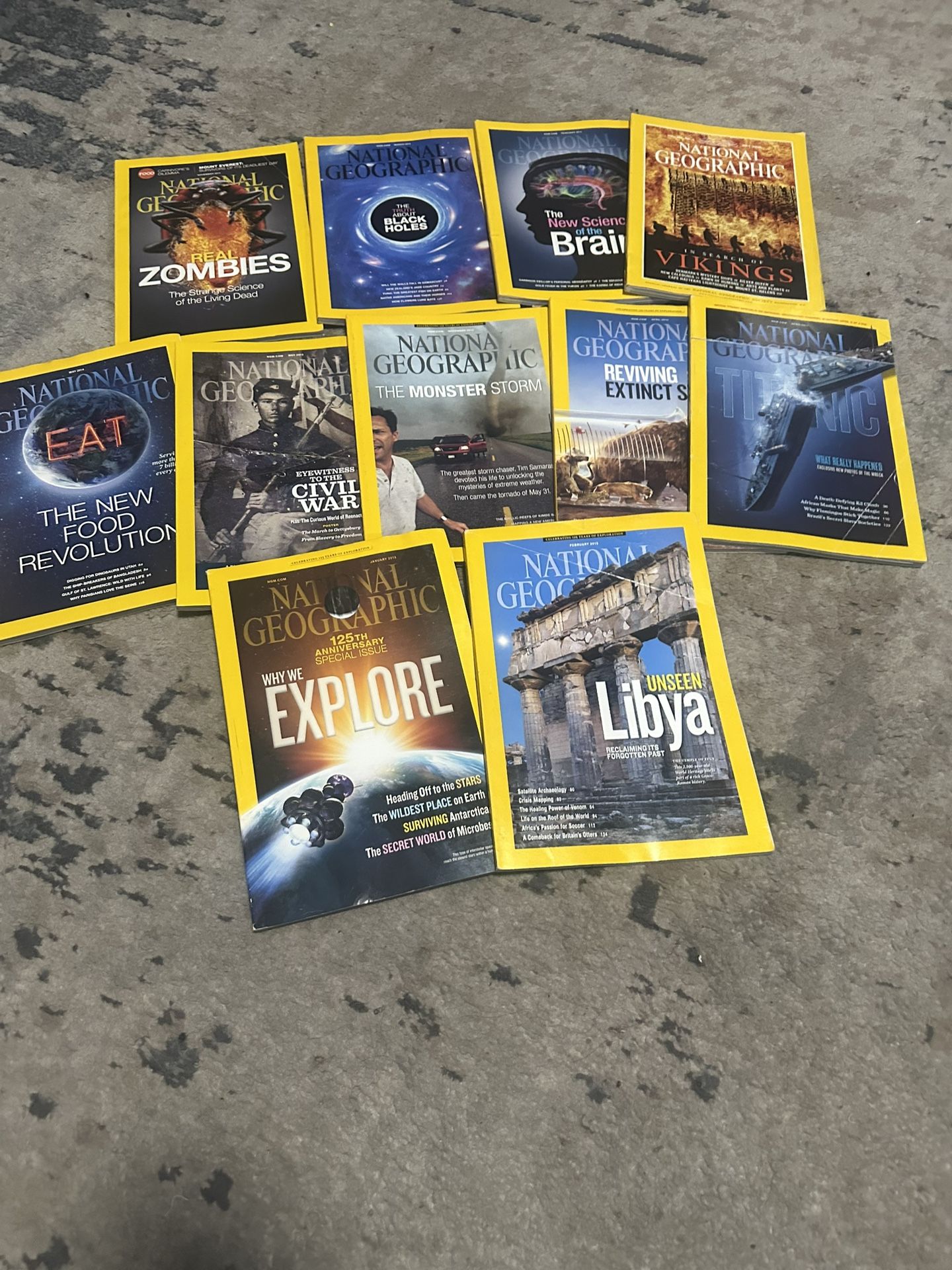 Lot of 11 National Geographic Magazines – Science, History, More!