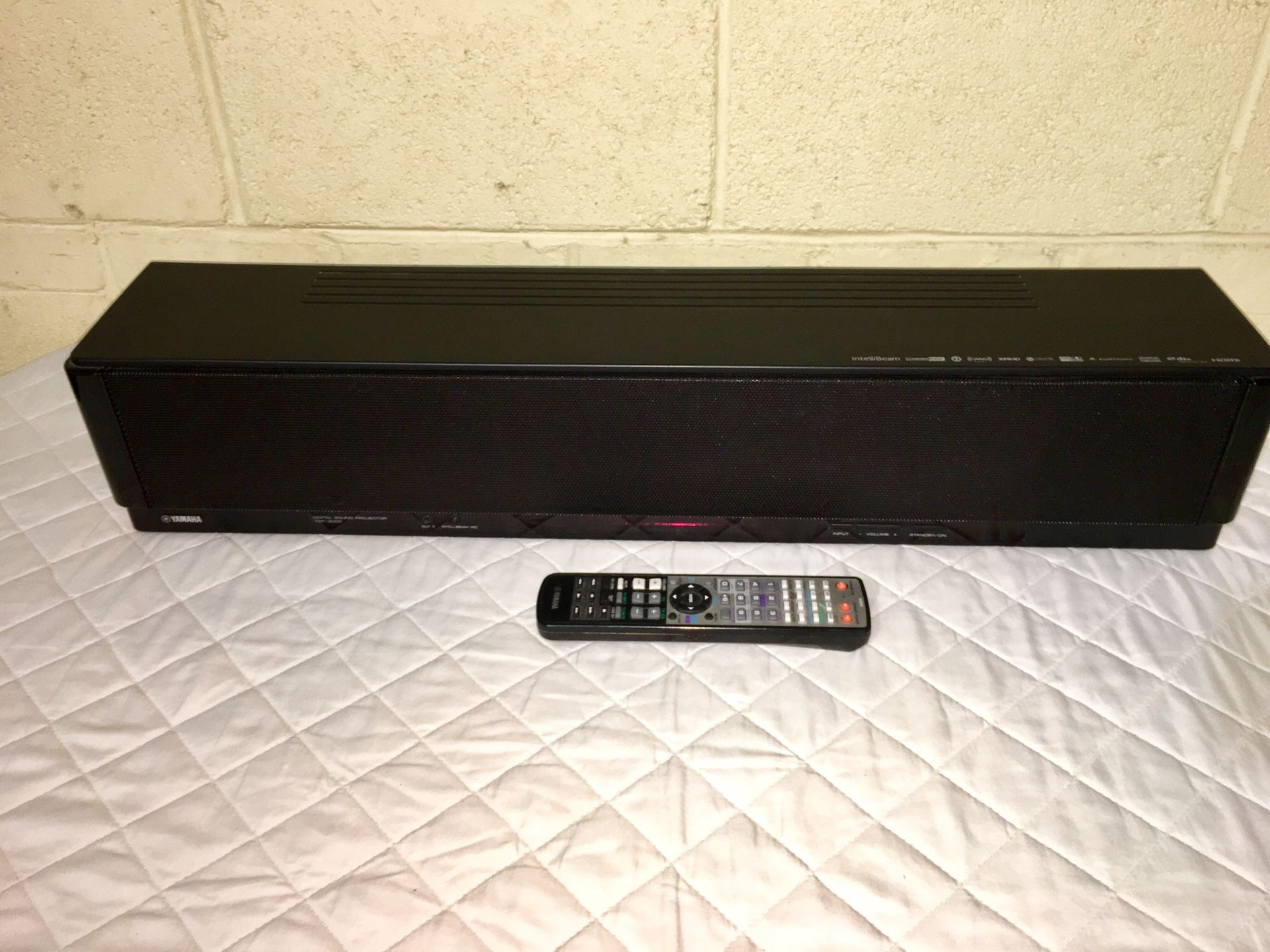 Yamaha YSP-3000 Digital Sound Projector with remote Control no Bluetooth built in subwoofer pick up skokie IL