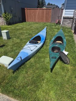 2 canoes