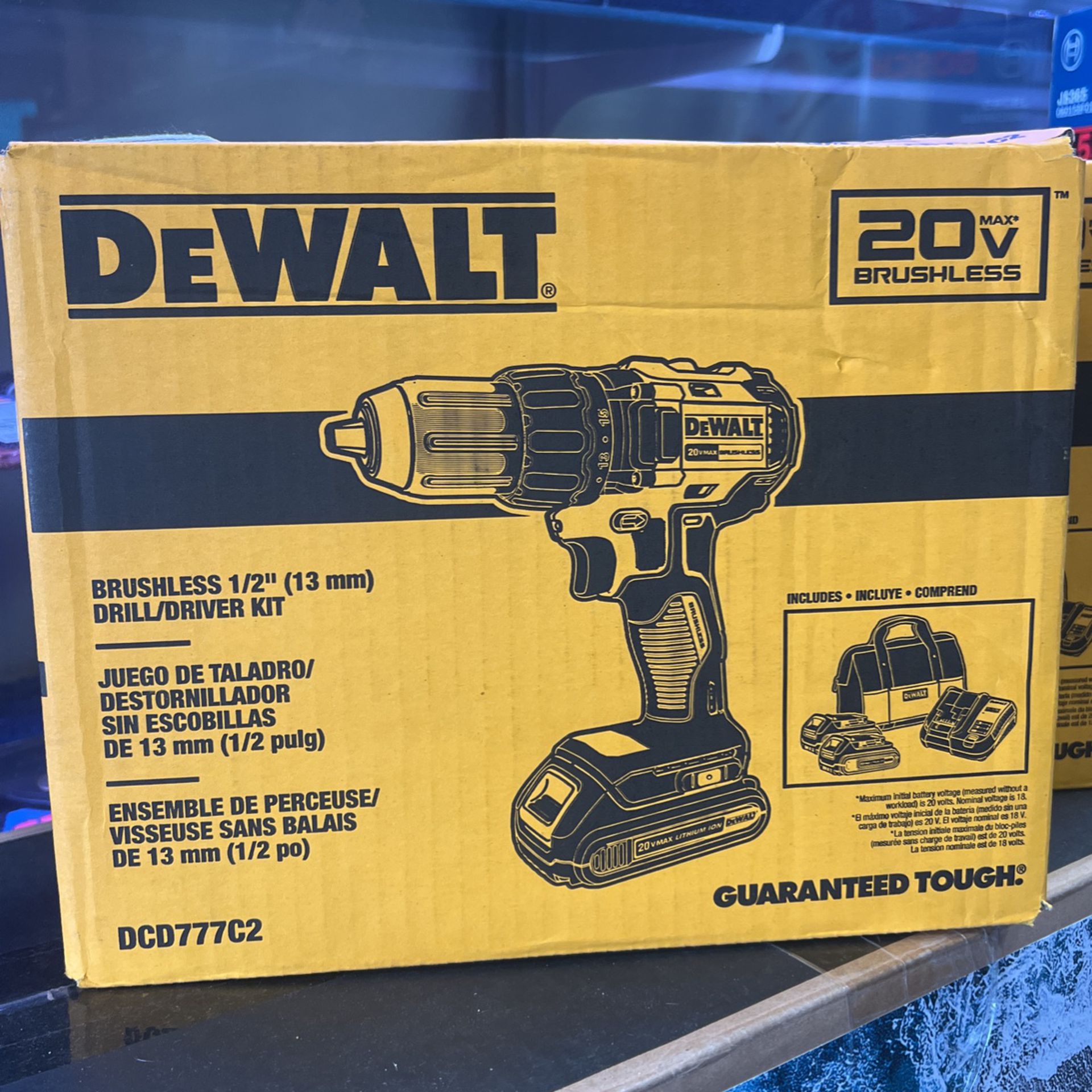 Unopened DeWalt Drill/Driver Kit