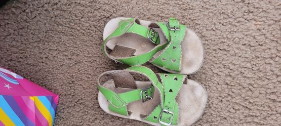 San Sun Toddler Sandals Size 7