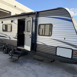 2019 Heartland Prowler Travel Tráiler 29’
