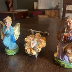 Antique Nativity Figurines 