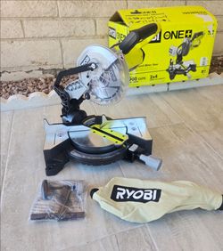 RYOBI 18V 7-1/4in Compound Miter Saw