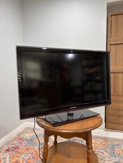 40 inch Samsung TV