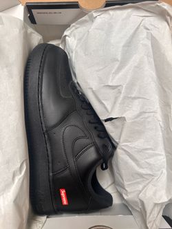 Supreme Air Force 1 black size 8