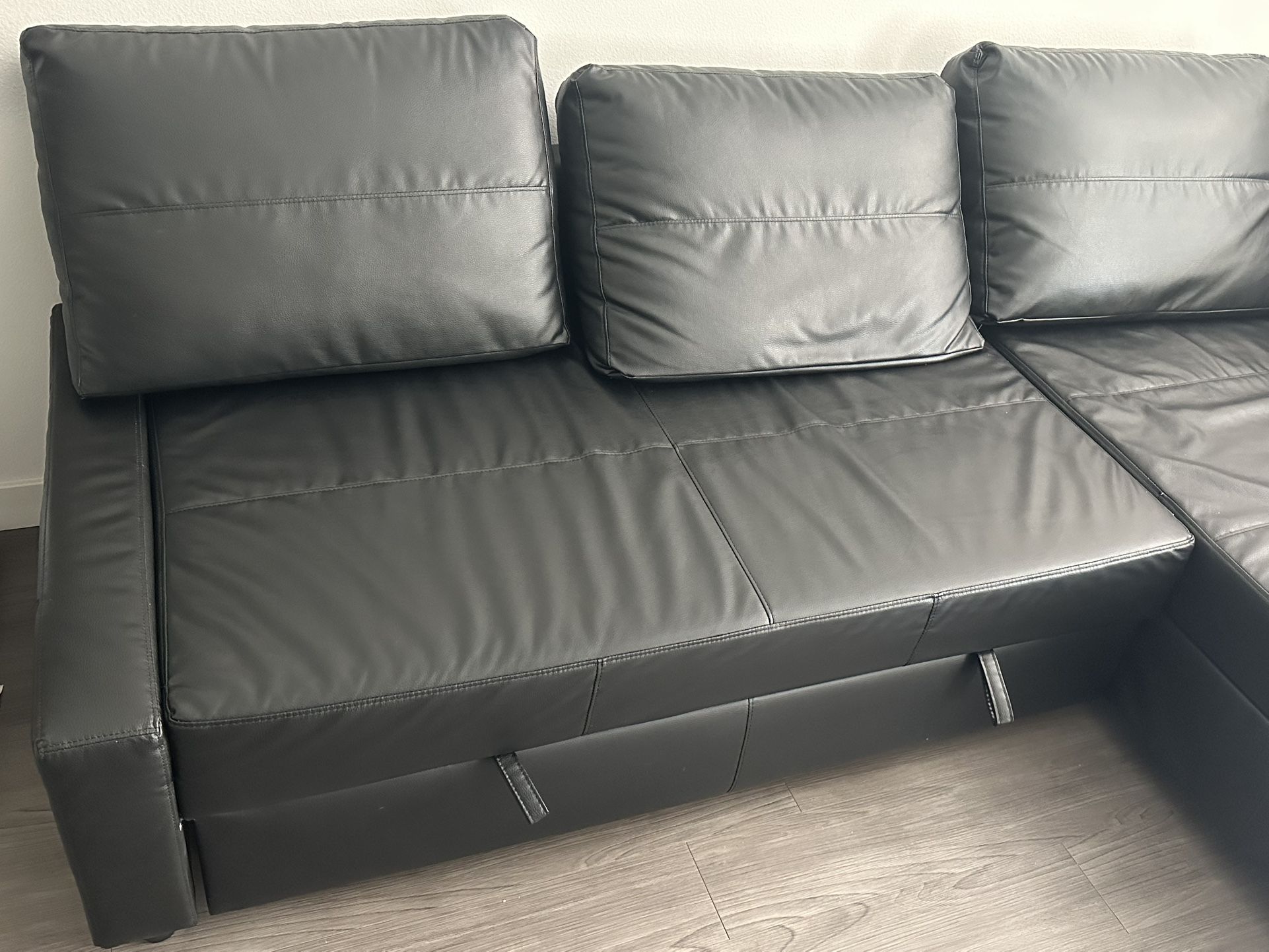 IKEA FRIHETEN Sleeper Sectional Sofa – Like New! 🛋✨