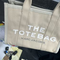Marc Jacob’s Medium Tote Bag