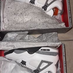 SIZE 8 JORDAN 4 CEMENTS 