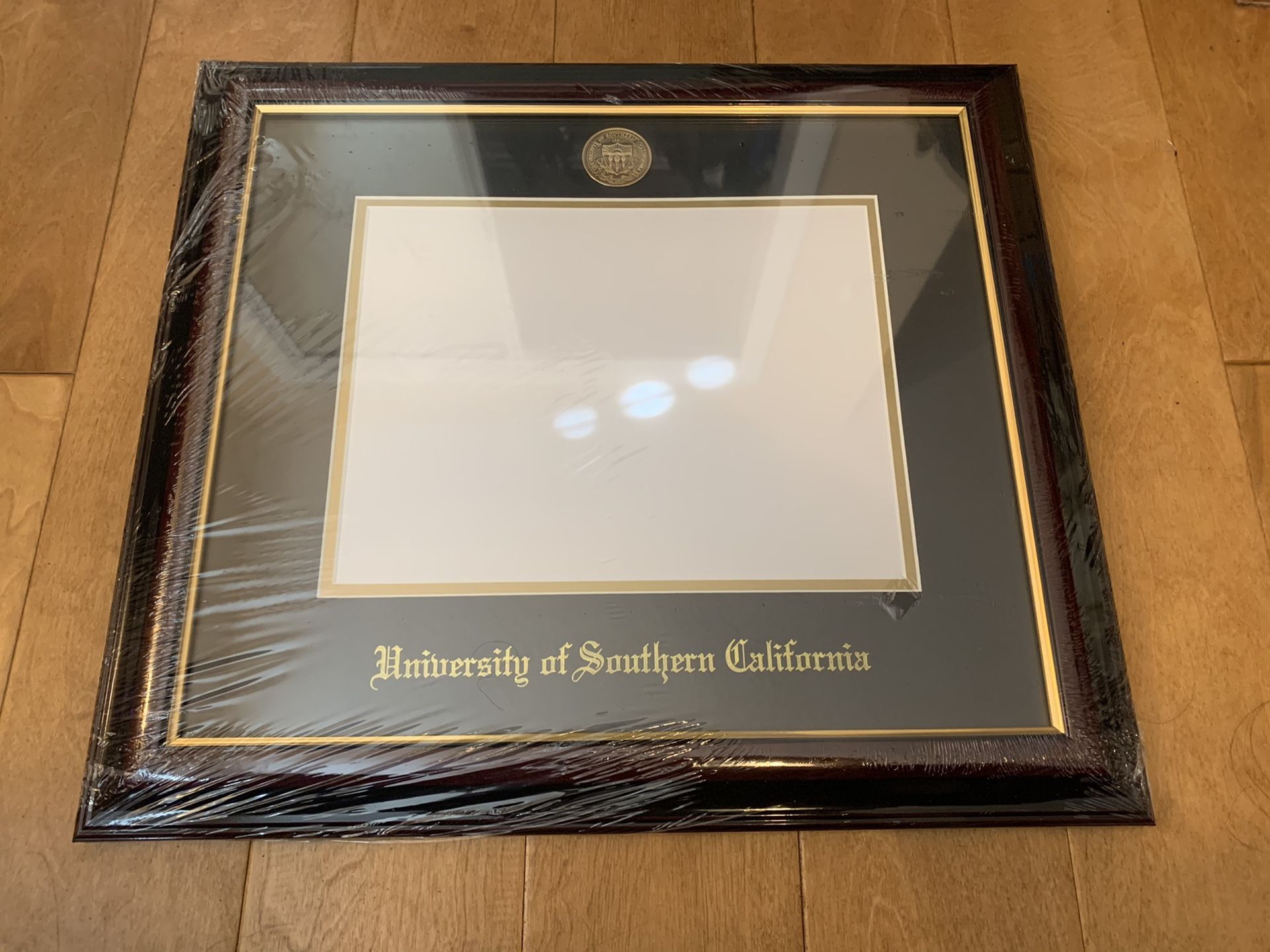 USC Trojans Windsor Medallion Diploma Frame