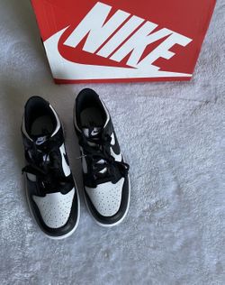 Nike Dunk Low GS ‘Panda’