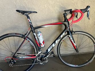 Fuji Grandfondo carbon bike.