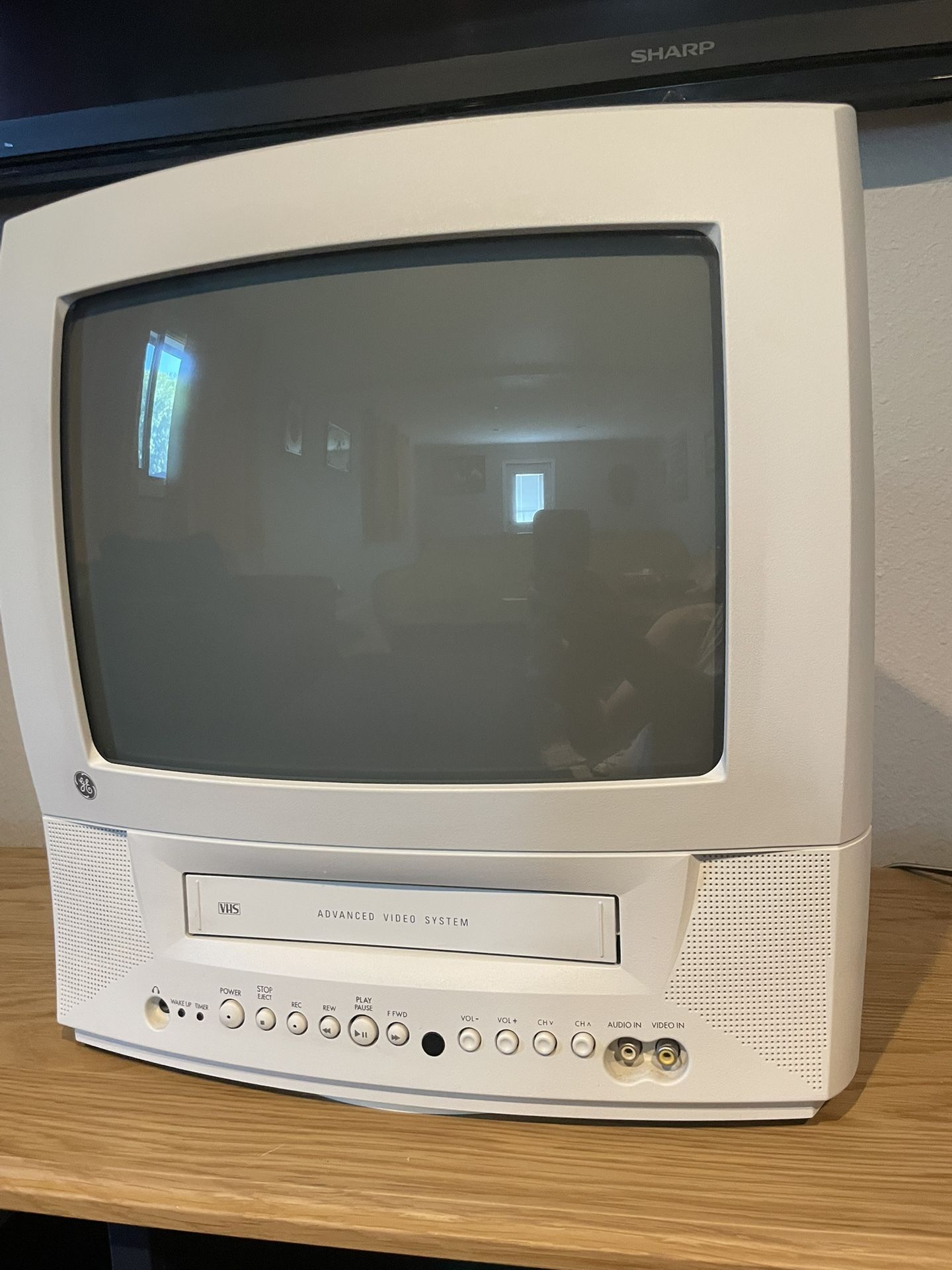 13 inch GE CRT TV/VCR Combo