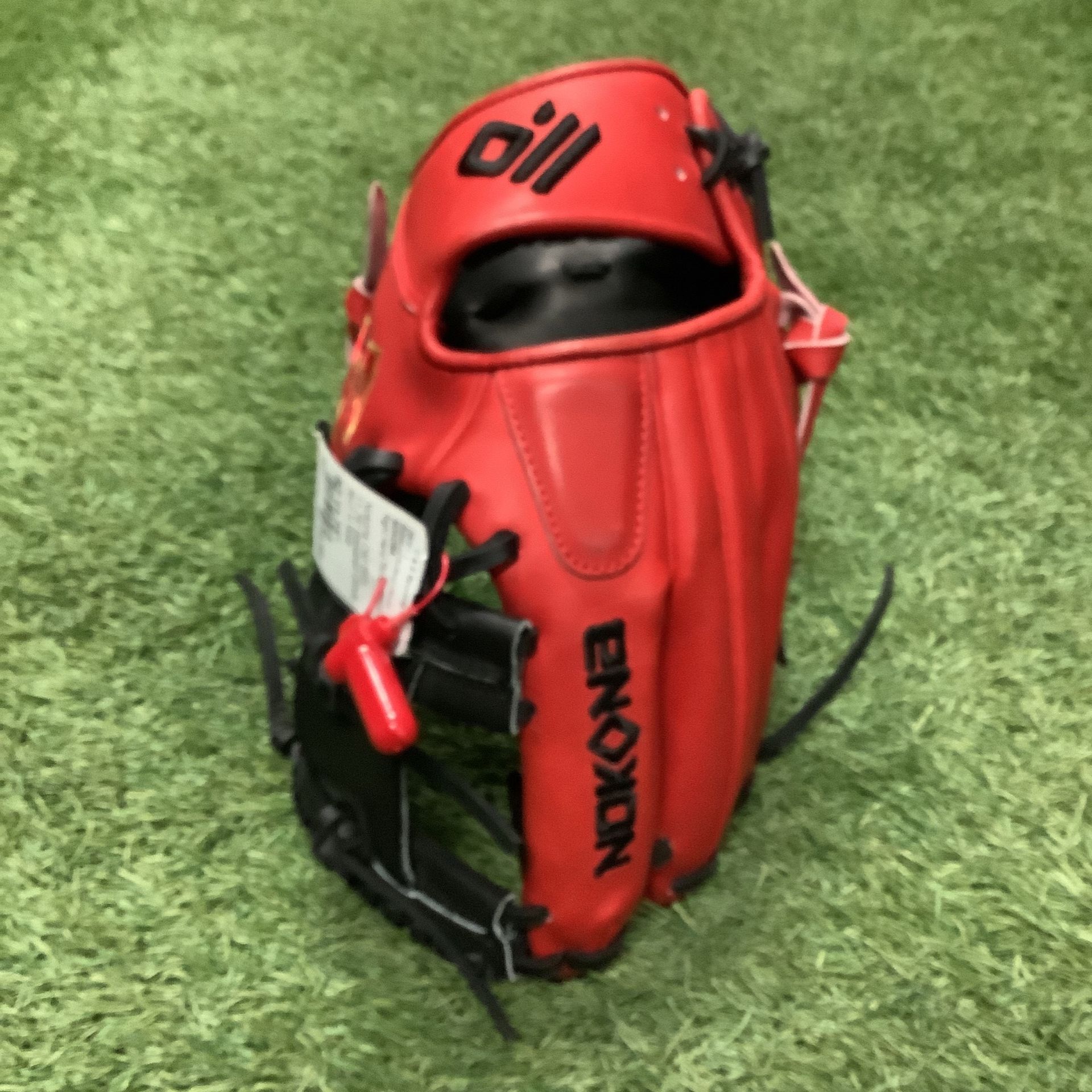Nokona Calf Skin 11.75” Baseball Glove RHT H Web