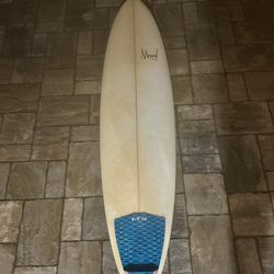 Surfboard - 6’10” - Mencel