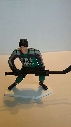 Hockey Starting Lineup Paul Kariya Action Figure Mighty Ducks Kenner 1998