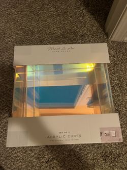 Acrylic Cube Shelves 