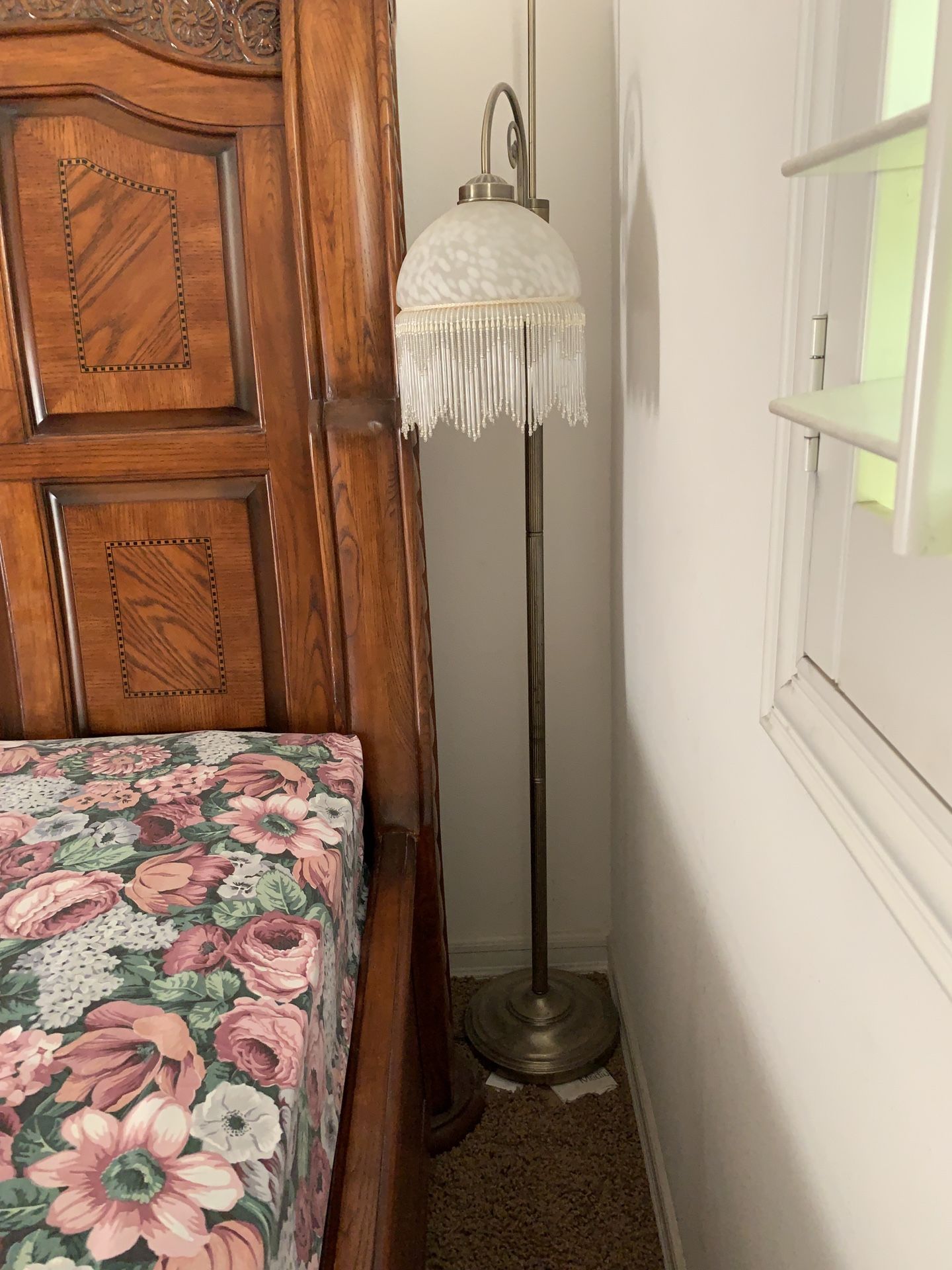 Floor lamp