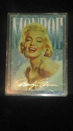 Marilyn Monroe 1993 sports time tradint card company