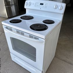 GE Electric Stove 30” (1 month warranty)