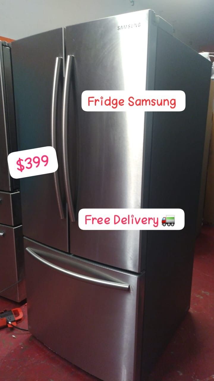 Refrigerator Samsung $399