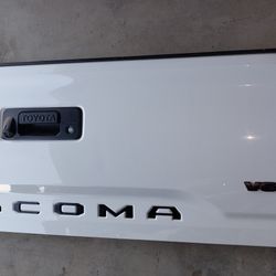 Tacoma Tailgate 