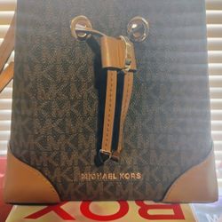 Small Michael Kor Purse