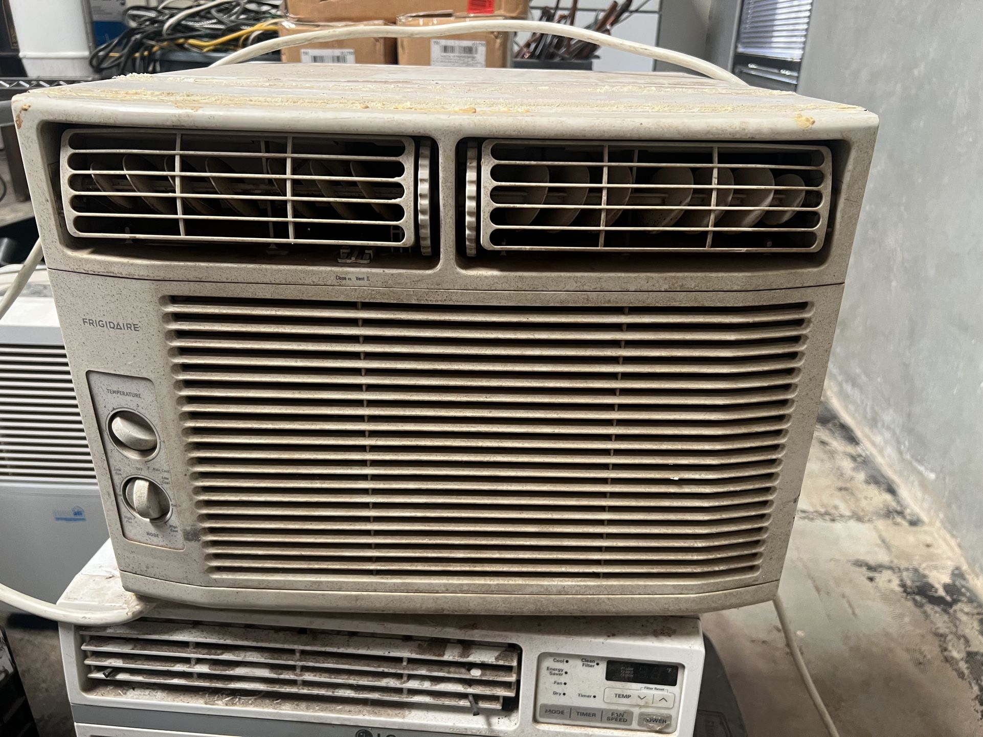 Frigidaire AC Window Unit 10000 Btu