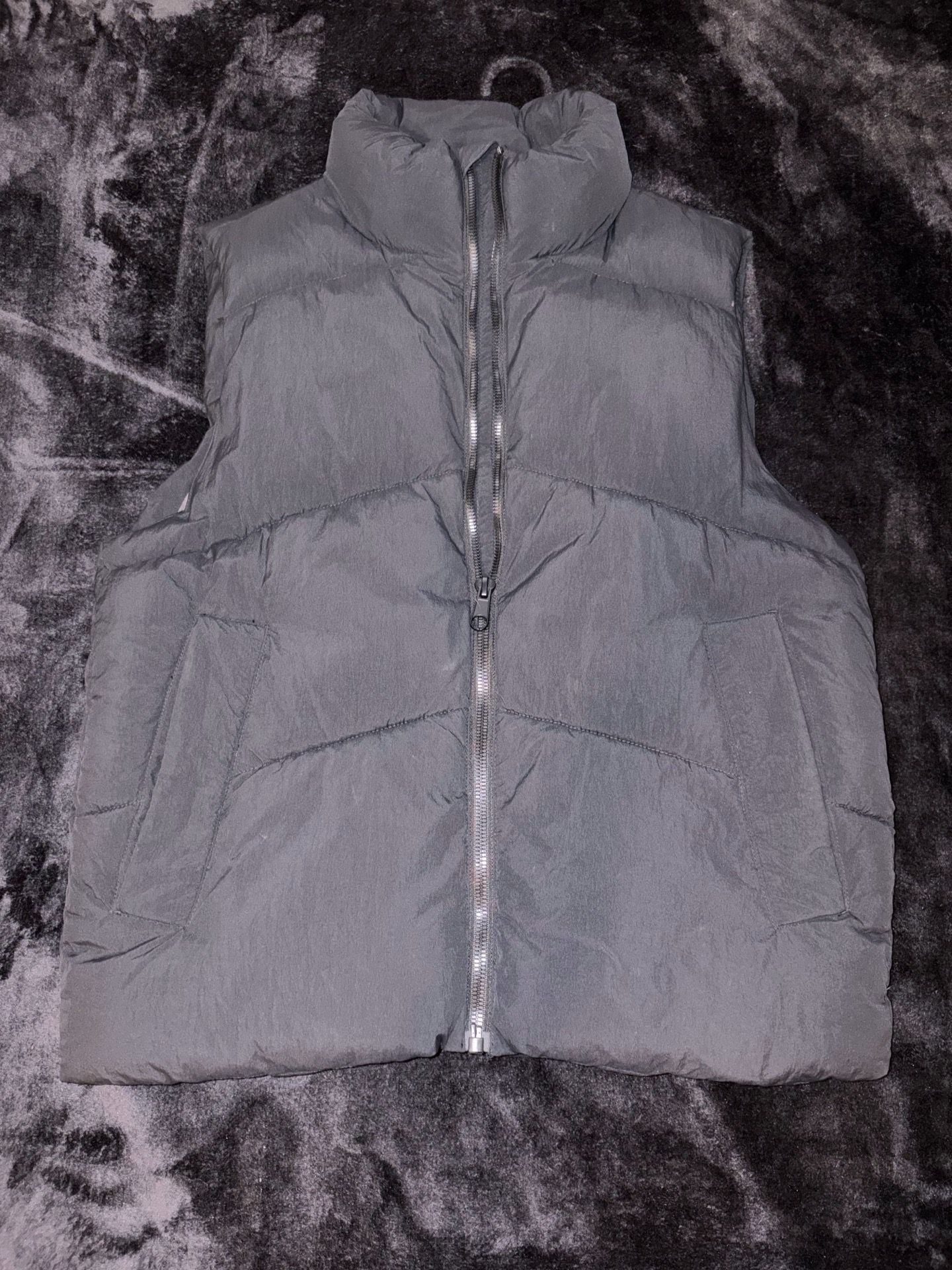 Zara Black Puffer Vest Size Small