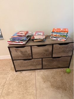 Kids dresser
