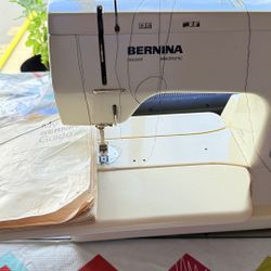 Bernina Récord 830