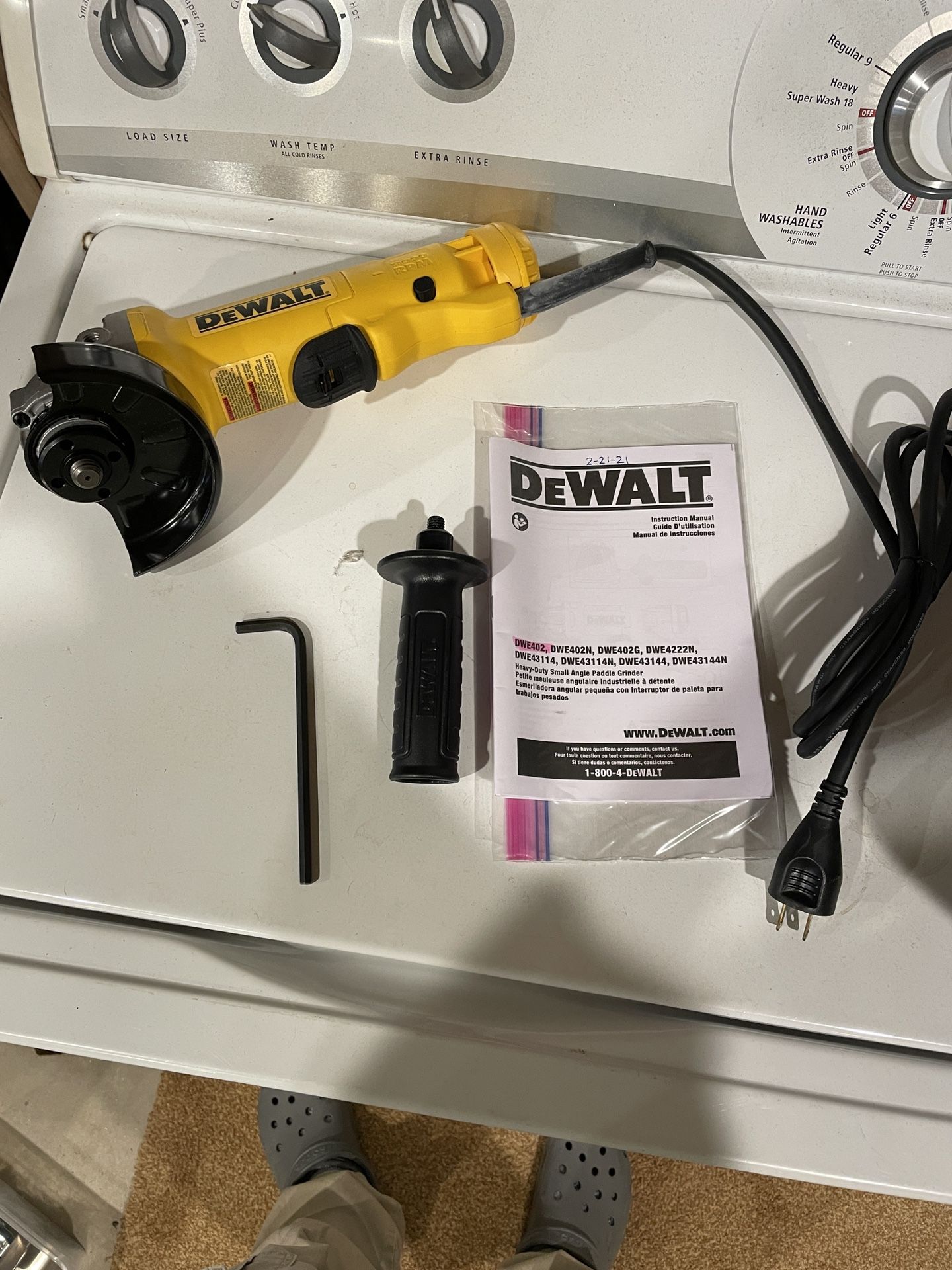 Dewalt 4 1/2” Grinder