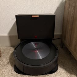 Roomba J5+ Combo