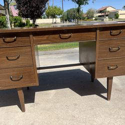 Mid Century Modern Desk With Dovetail Drawer.