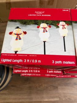 Brand New 8 boxes of Snowmen Path Lights